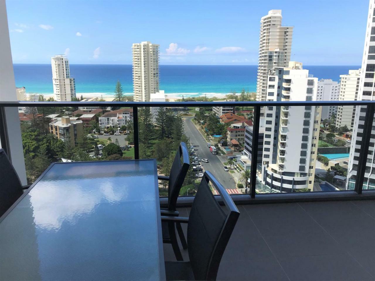 Qube Broadbeach Ocean View Apartments Gold Coast Exterior foto